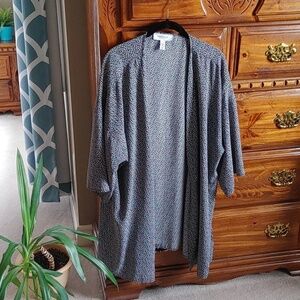 Women's Addition Elle Black & White Cheetah Print Kimono Style Jacket 1X/2X